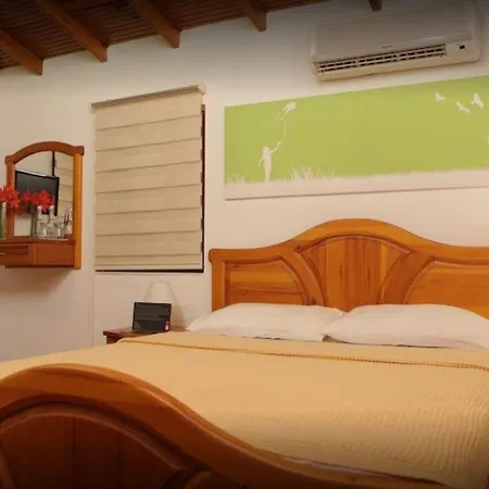 No 22 Riders' Hotel 3*